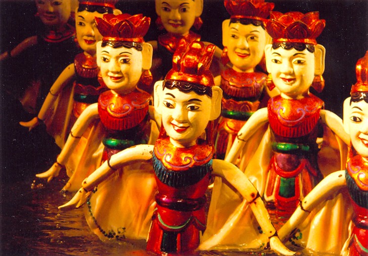 Vietnamese water puppet’s design and manipulation - ảnh 2